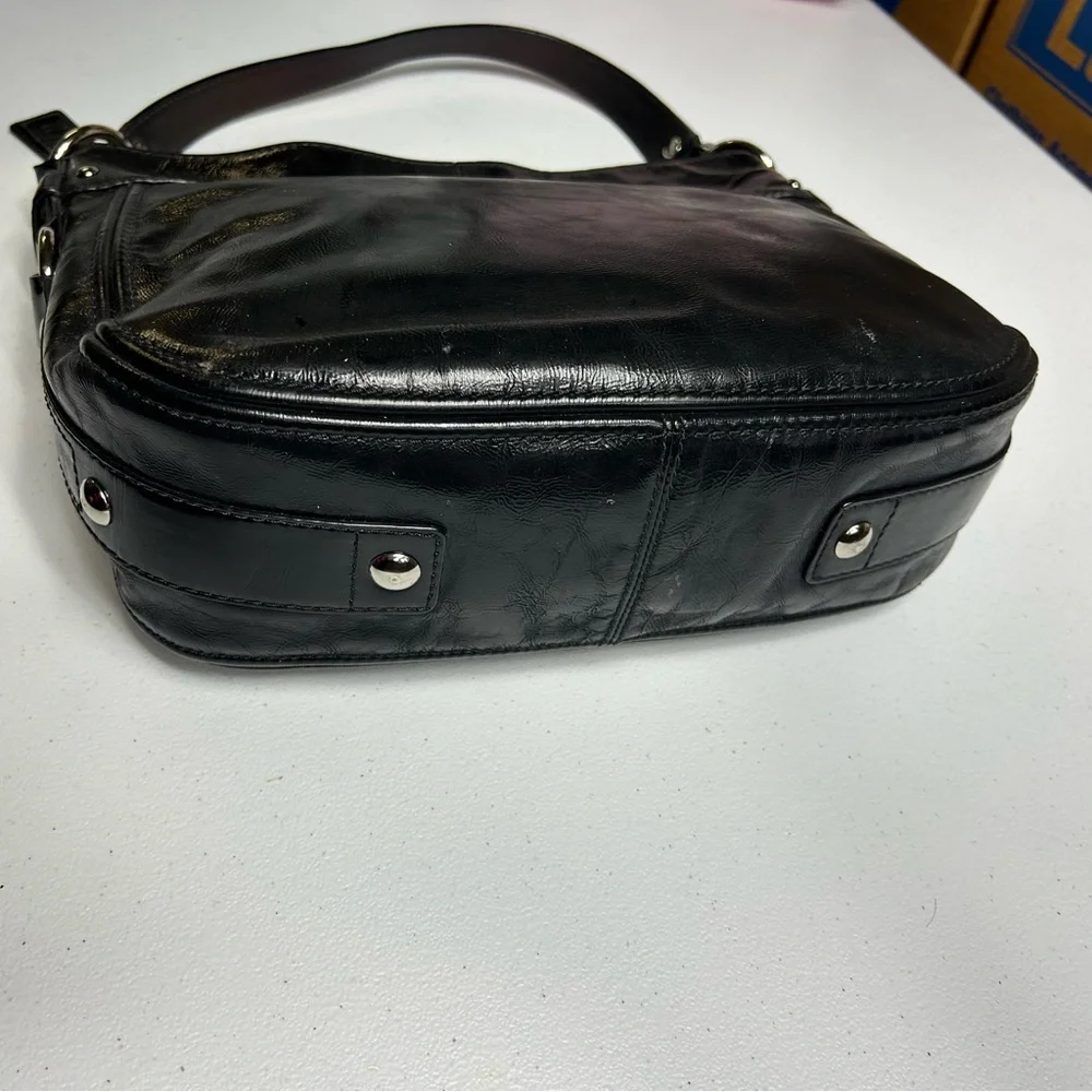 Vintage Coach Zoe Black Leather Shoulder Bag Purse | Model: F1082-F15478 - Picture 6 of 16